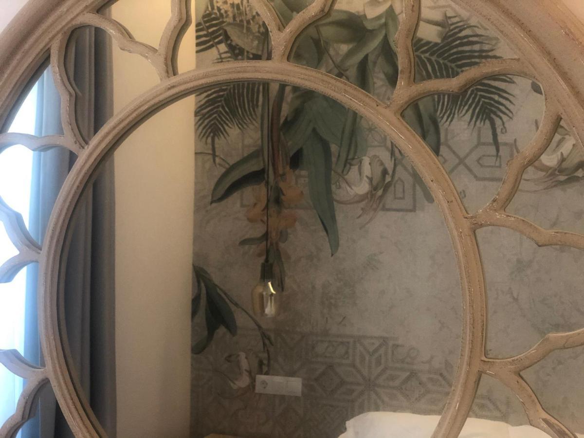 Triana Ines Appartement Sevilla Buitenkant foto