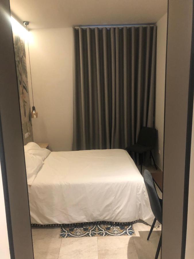 Triana Ines Appartement Sevilla Buitenkant foto