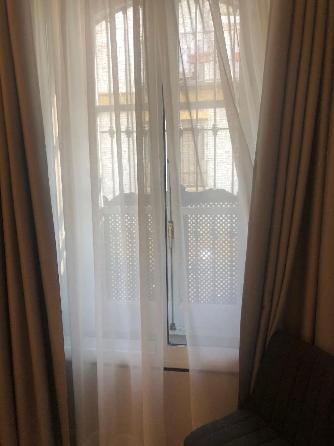 Triana Ines Appartement Sevilla Buitenkant foto